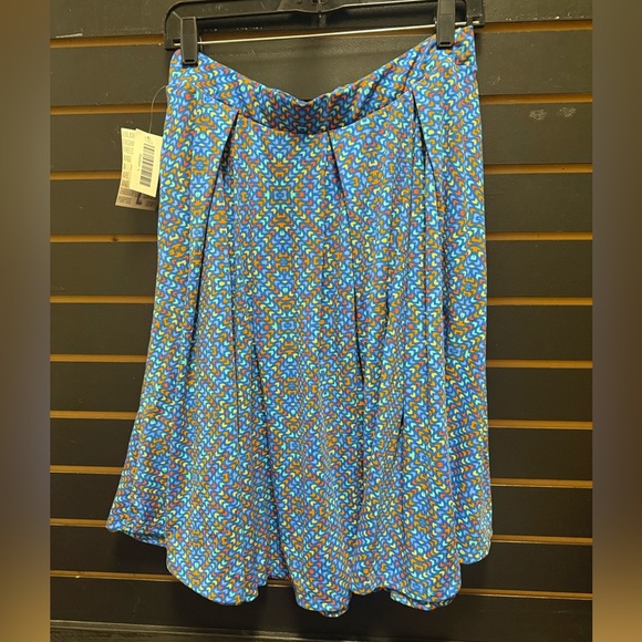 Lularoe Madison Skirt Womens Pockets Pleated Blue Arrow Pull On NWT - Picture 2 of 3